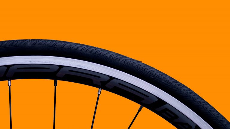 De ultieme racefiets banden gids – De snelste, lichtste en beste